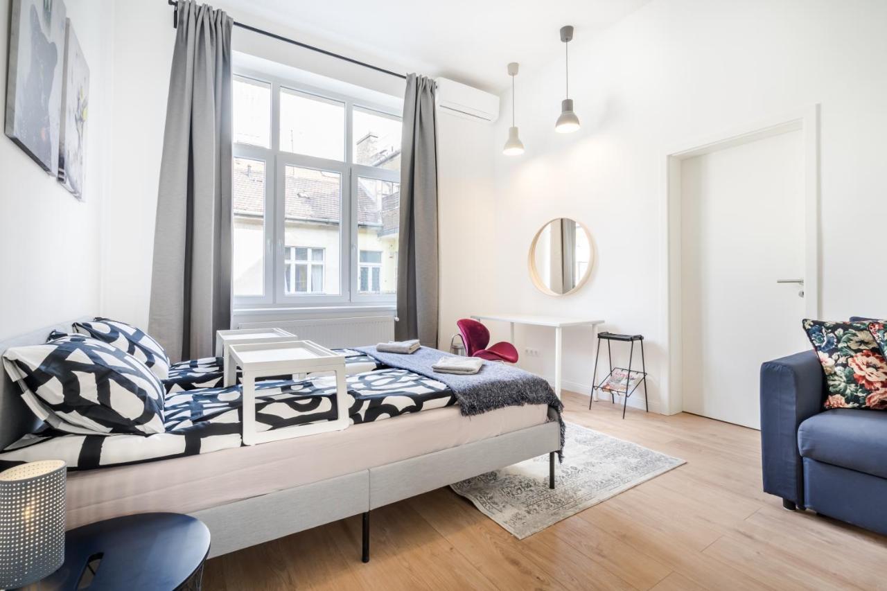 Bpr Blooming Design Home With A/C Budapest Exteriör bild