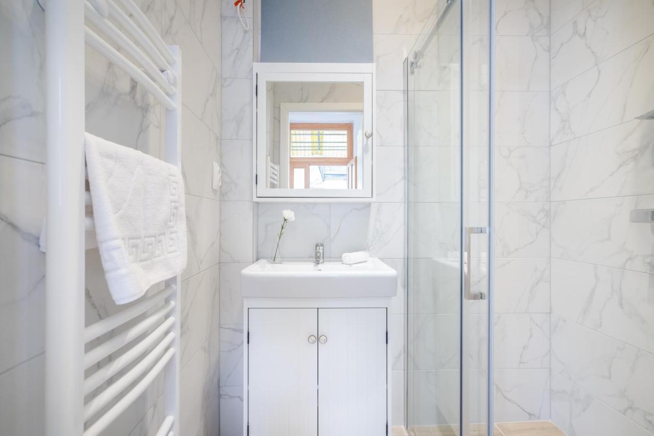 Bpr Blooming Design Home With A/C Budapest Exteriör bild