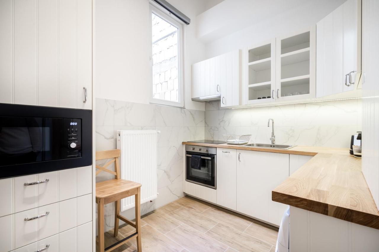 Bpr Blooming Design Home With A/C Budapest Exteriör bild